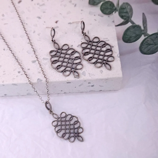 Brinco Prata Bali com Arabescos Vasados - Imagem 2