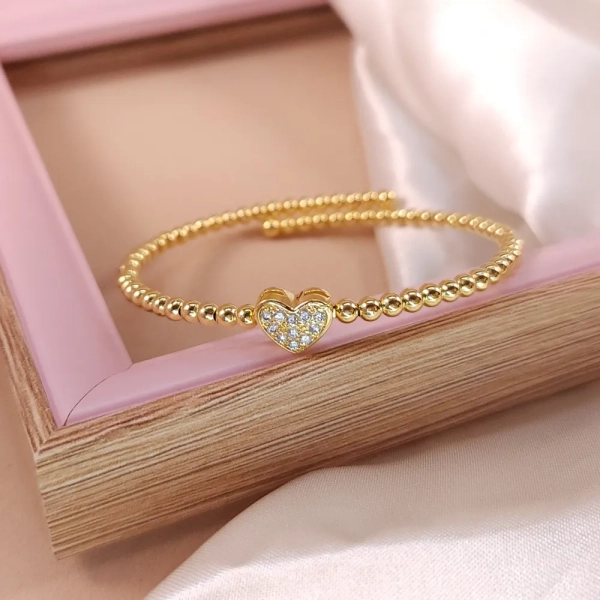 Pulseira Bolinhas, Aro Maleável e Coração Cravejado, Banhada a ouro 18k