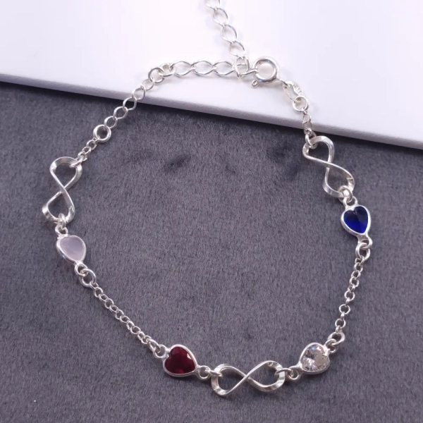 Pulseira com corações coloridos e símbolo do infinito, em Prata 925