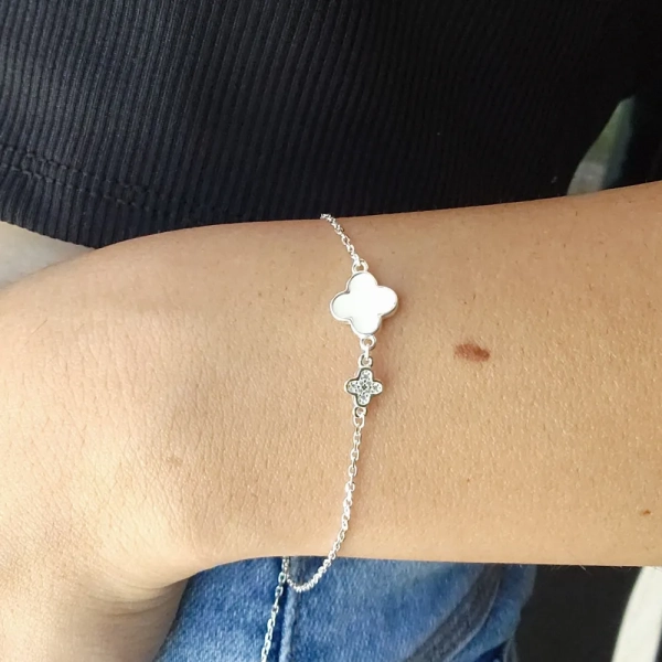 Pulseira Inspiração, com trevo em resina e treco cravejado - Prata 925
