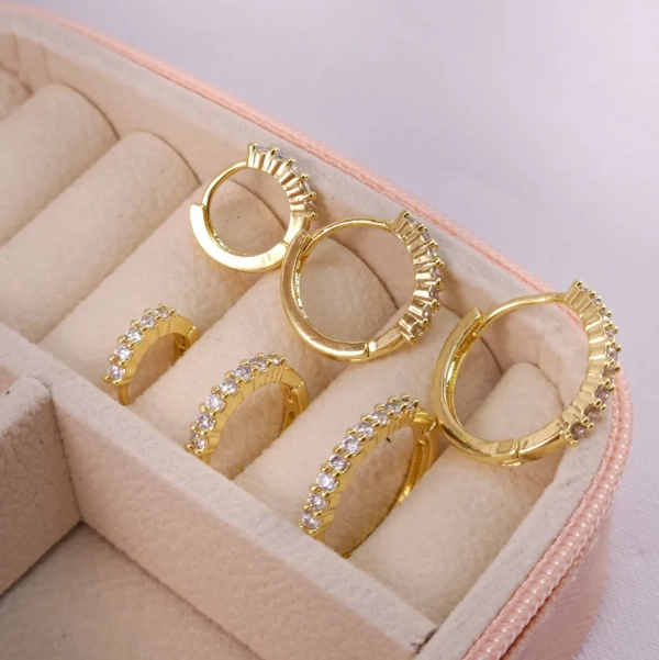 Trio de Argolas Cravejadas com Zircônias, Banhadas a ouro 18k