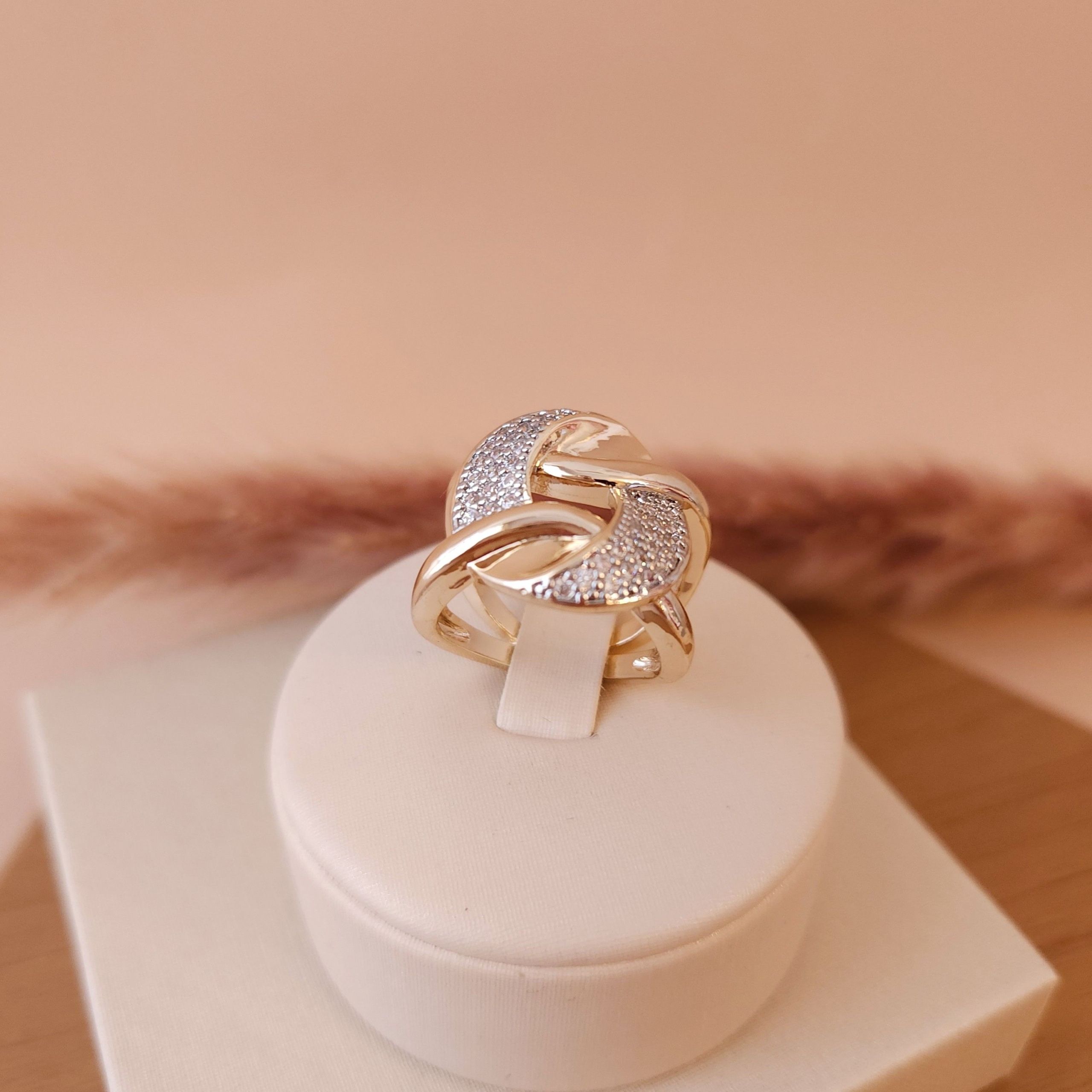 Anel Orgânico Círculo Cravejado e fios lisos - Banhado a Ouro 18k - Imagem 2