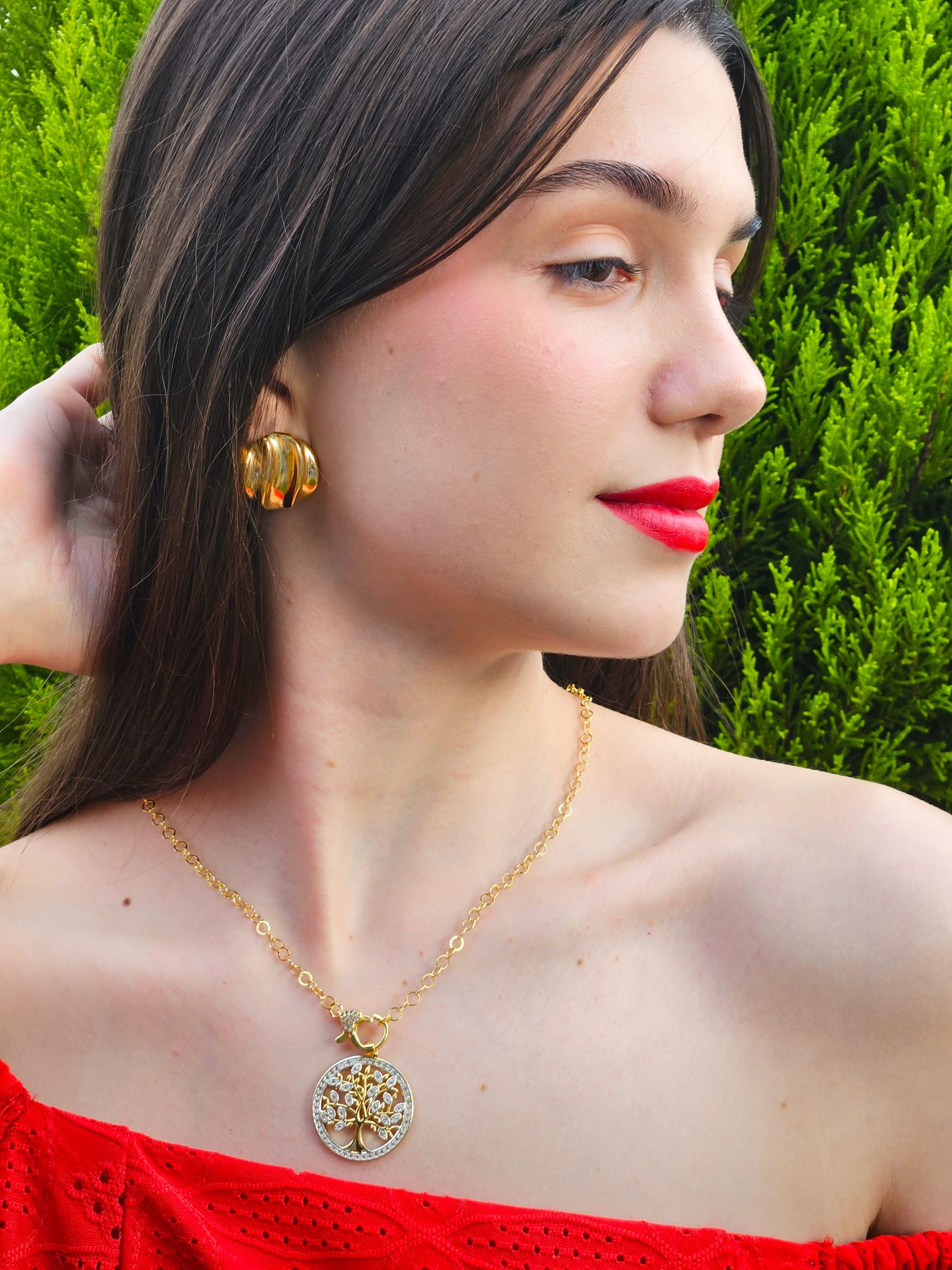 Colar elos redondos com fecho cravejado e medalha árvore da vida com zircônias, folheado a ouro 18k - Imagem 4