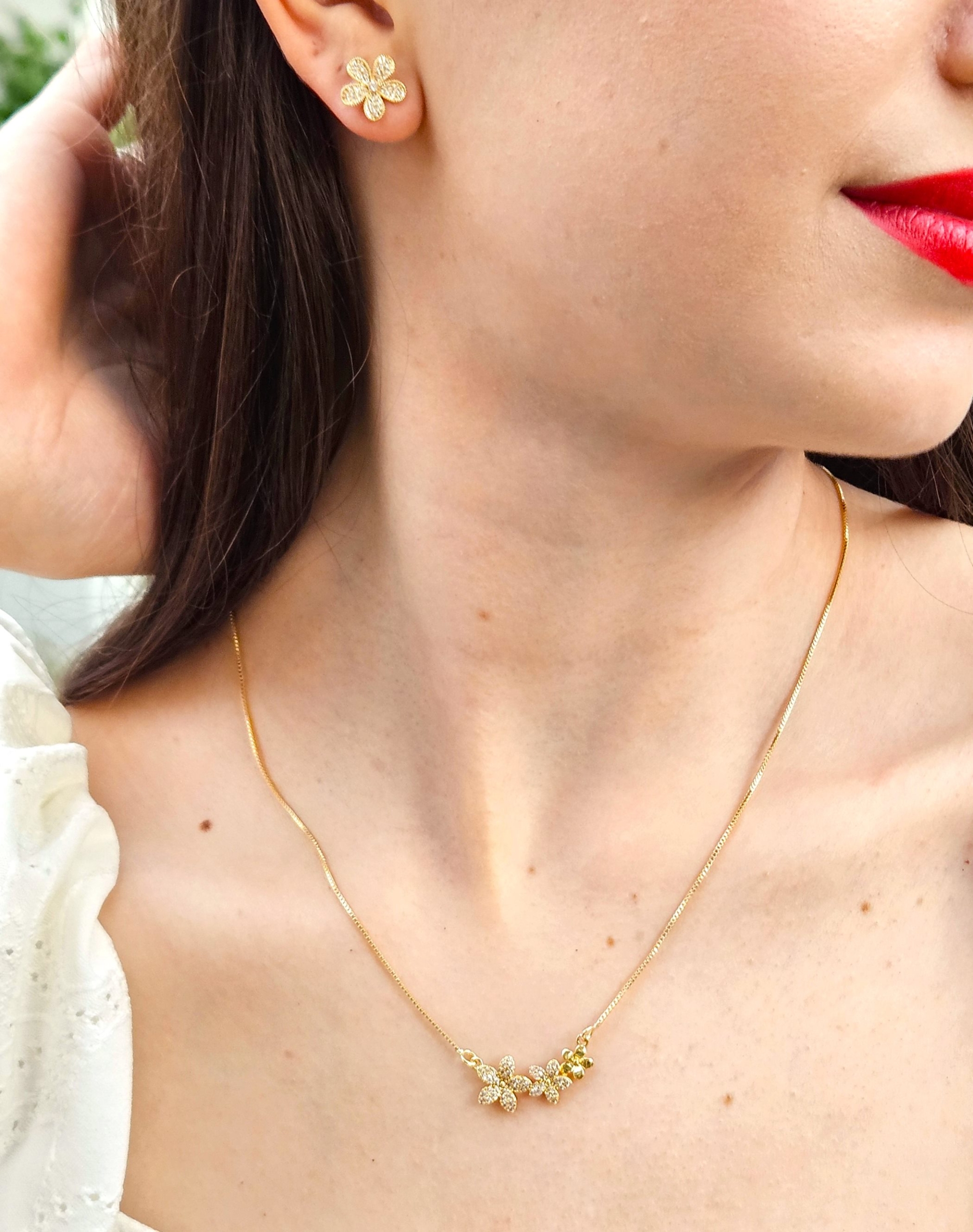 Conjunto Flores com Zircônias Delicado - Banhado de Ouro 18k - Imagem 4