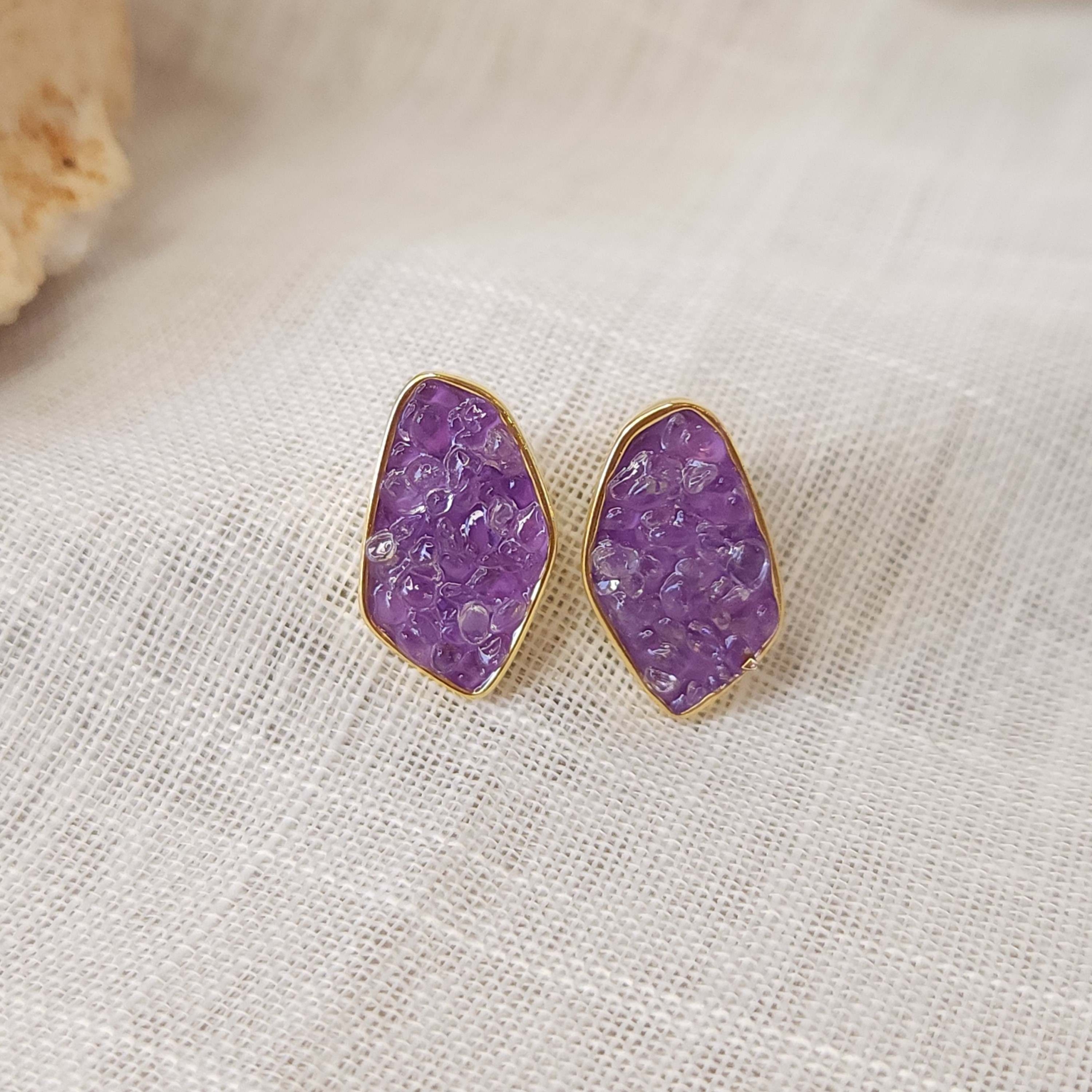 Brinco Pedra Natural Ametista - Banhado a Ouro 18k