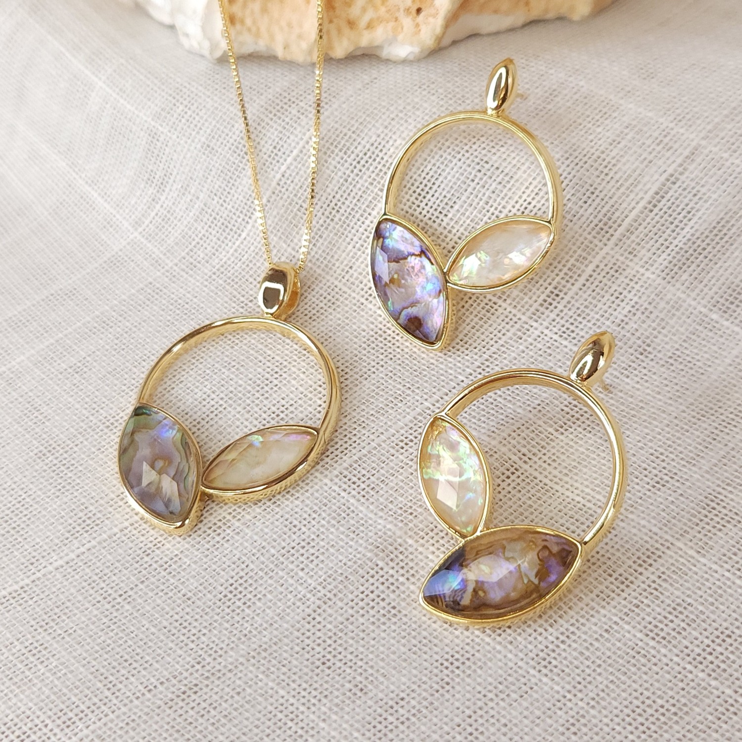 Conjunto Elegante Pedras Naturais Navetes com Abalone/Nautilus - Banhado a Ouro 18k