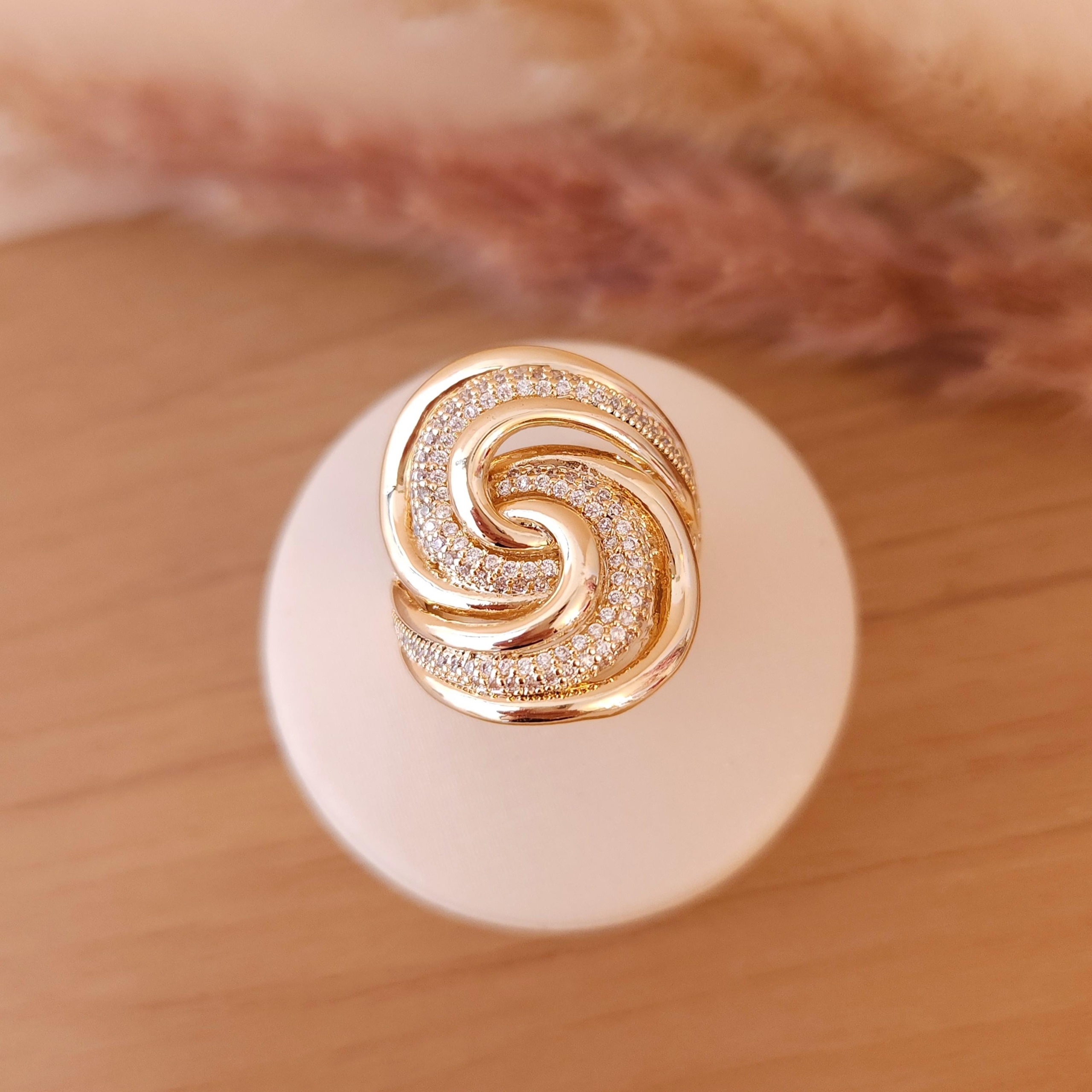 Anel ondas cravejadas luxo