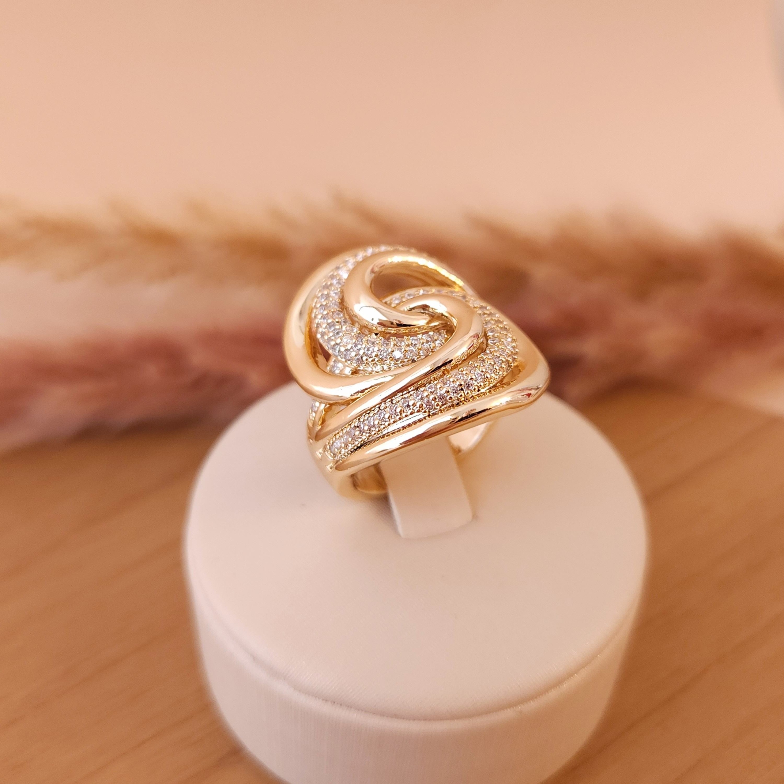 Anel ondas cravejadas luxo - Imagem 2