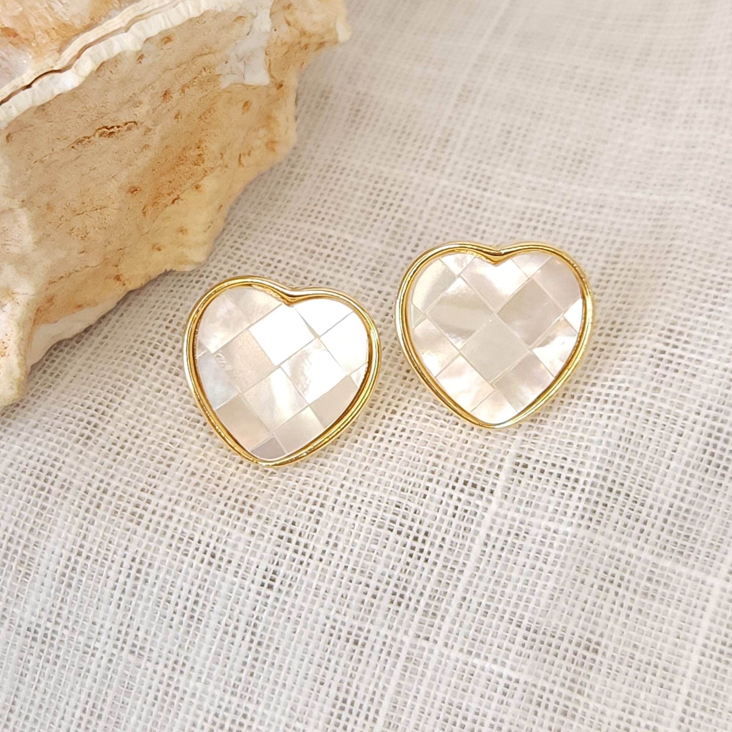 Brinco Coração Pedra Natural Mosaico Madrepérola - Banhado a Ouro 18k