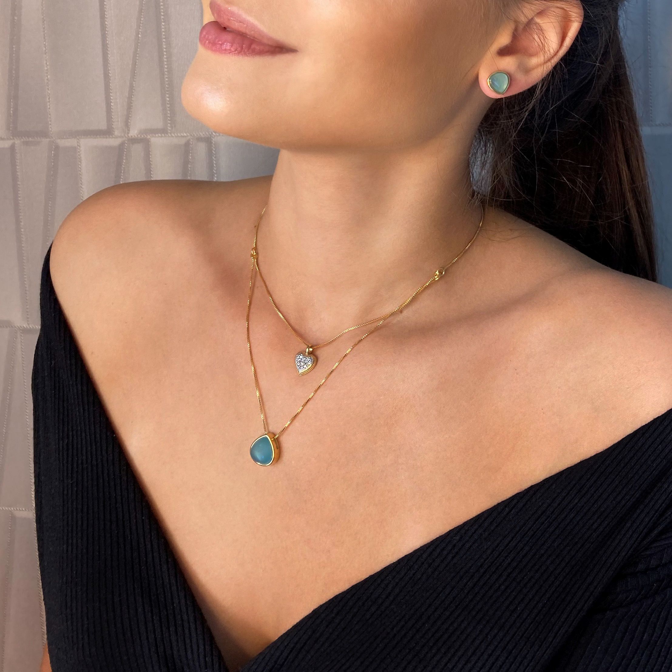 Conjunto de Brinco Colar Duplo Coração Cravejado e Gota Pedra Natural Opalina - Banhado a Ouro 18k - Imagem 4