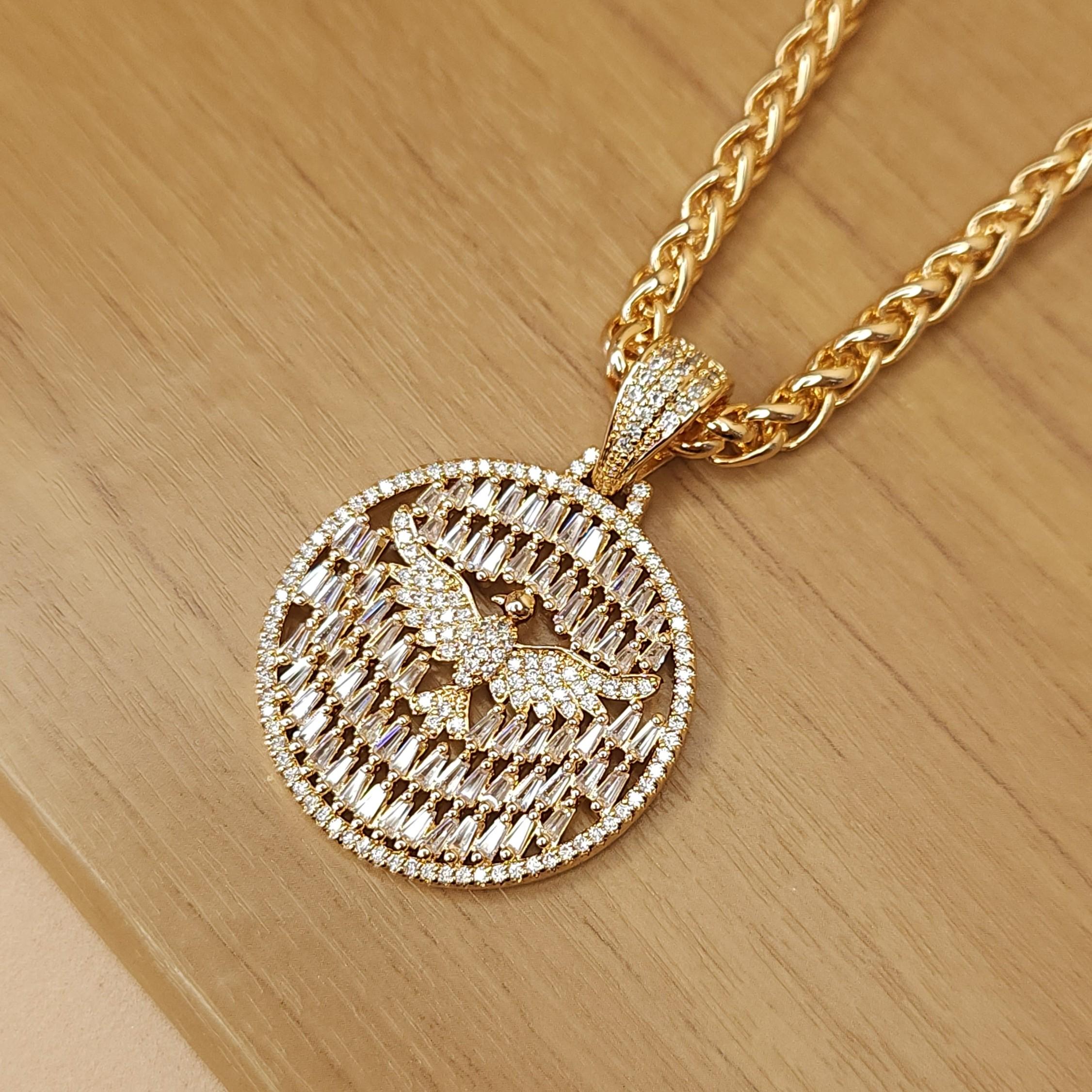 Colar Cordão Trama e Medalha Espirito Santo Baguetes Zircônia - Banhado a Ouro 18k - Imagem 2